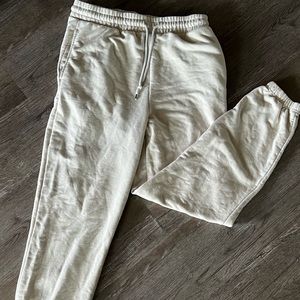 Forever 21 Women’s Large Cream Sweats